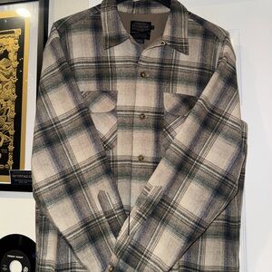Pendleton Men's Plaid Shirt  - Green and Cream